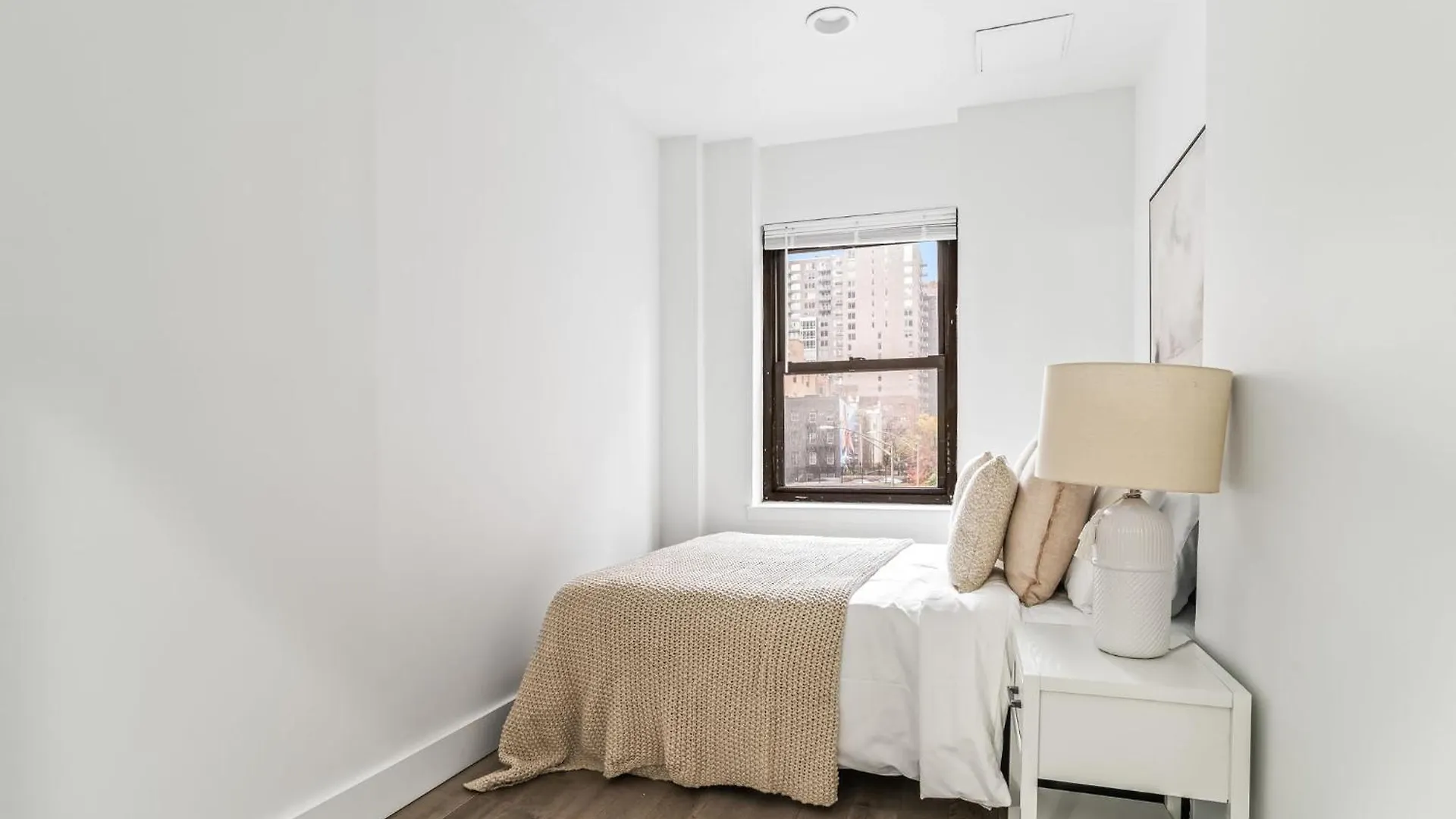 Stylish 2 Bed 1 Bath Stay By The Chrysler Building & Vibrant Murray Hill New York Apartmán